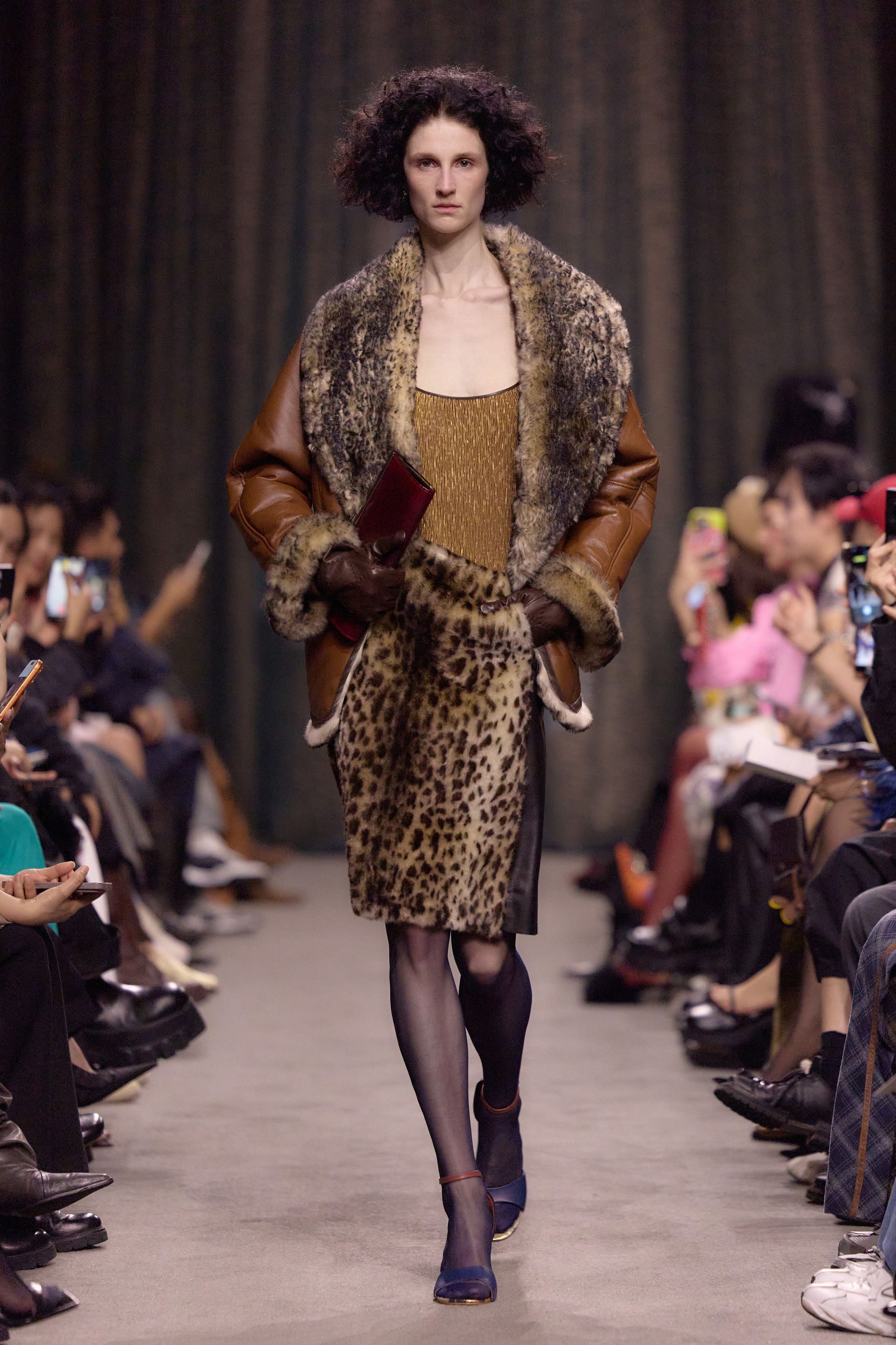 Шанхайн намар-өвлийн загварын долоо хоногийн онцлох трендүүд (фото 12)