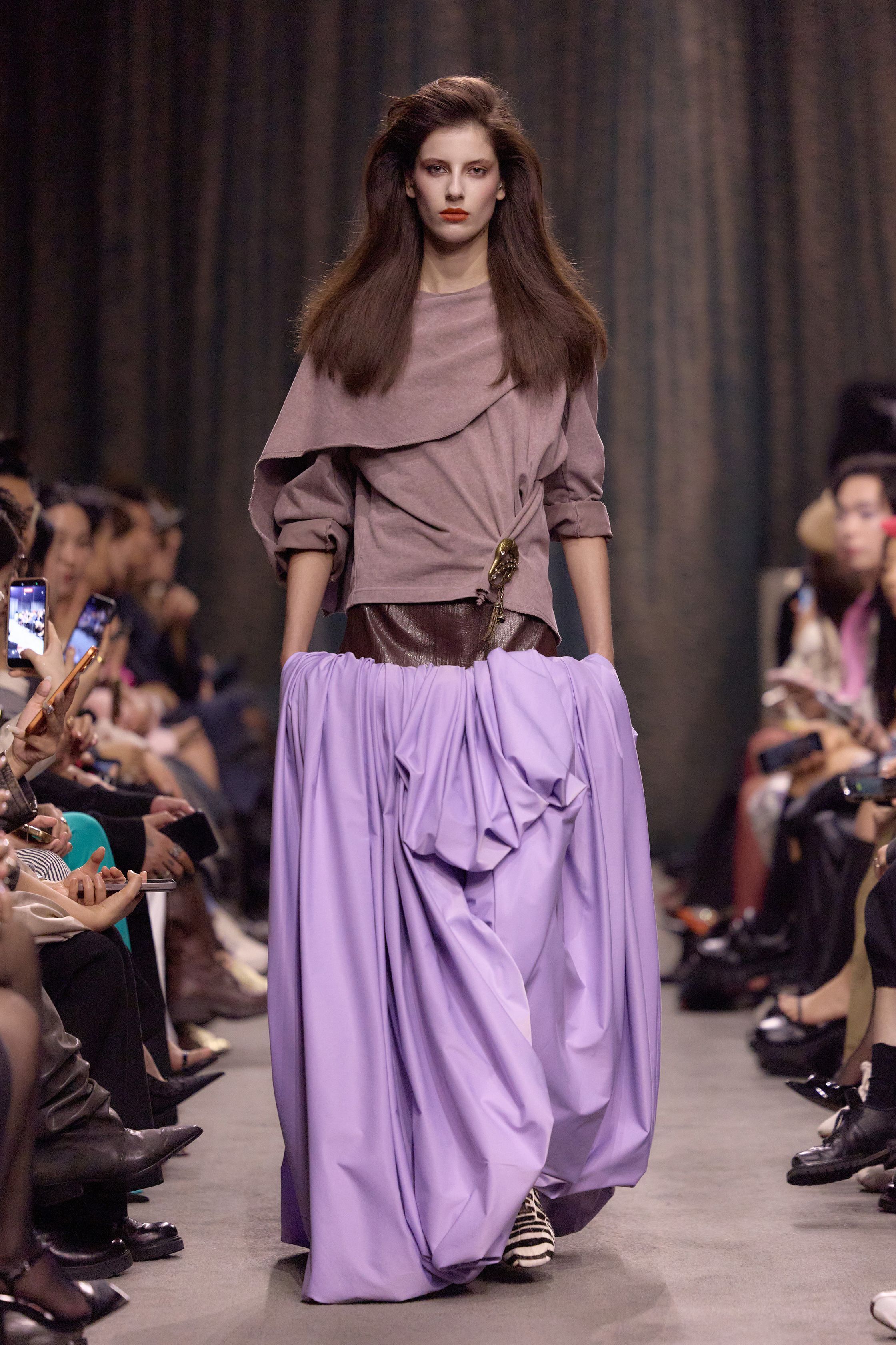 Шанхайн намар-өвлийн загварын долоо хоногийн онцлох трендүүд (фото 8)