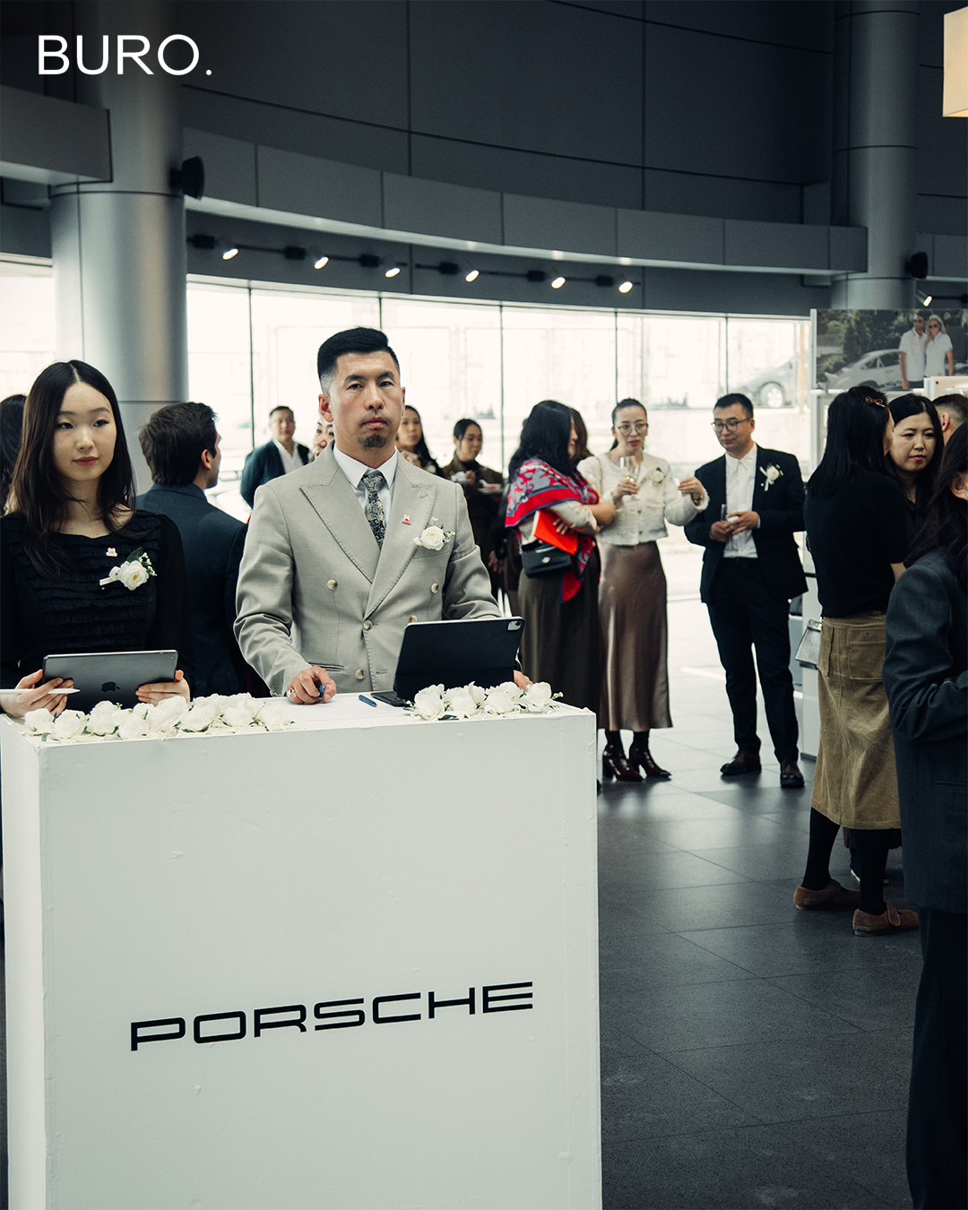 LINDT & SPRÜNGLI брэндийн монгол дахь албан ёсны нээлт Porsche Centre-д болж өндөрлөлөө (фото 3)