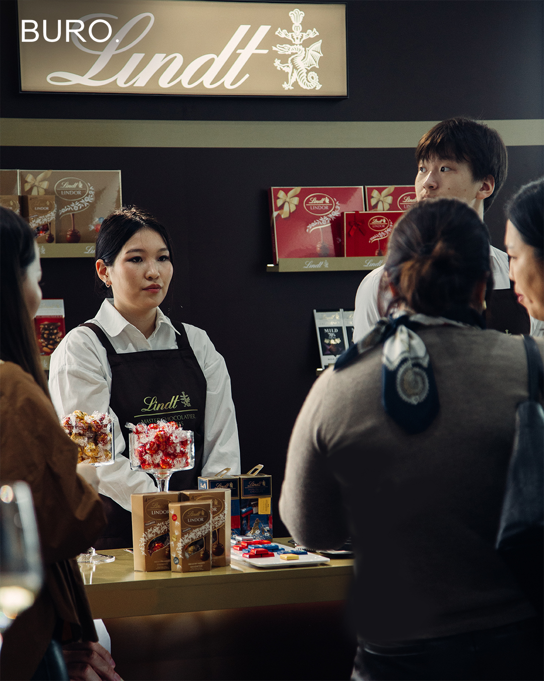 LINDT & SPRÜNGLI брэндийн монгол дахь албан ёсны нээлт Porsche Centre-д болж өндөрлөлөө (фото 27)