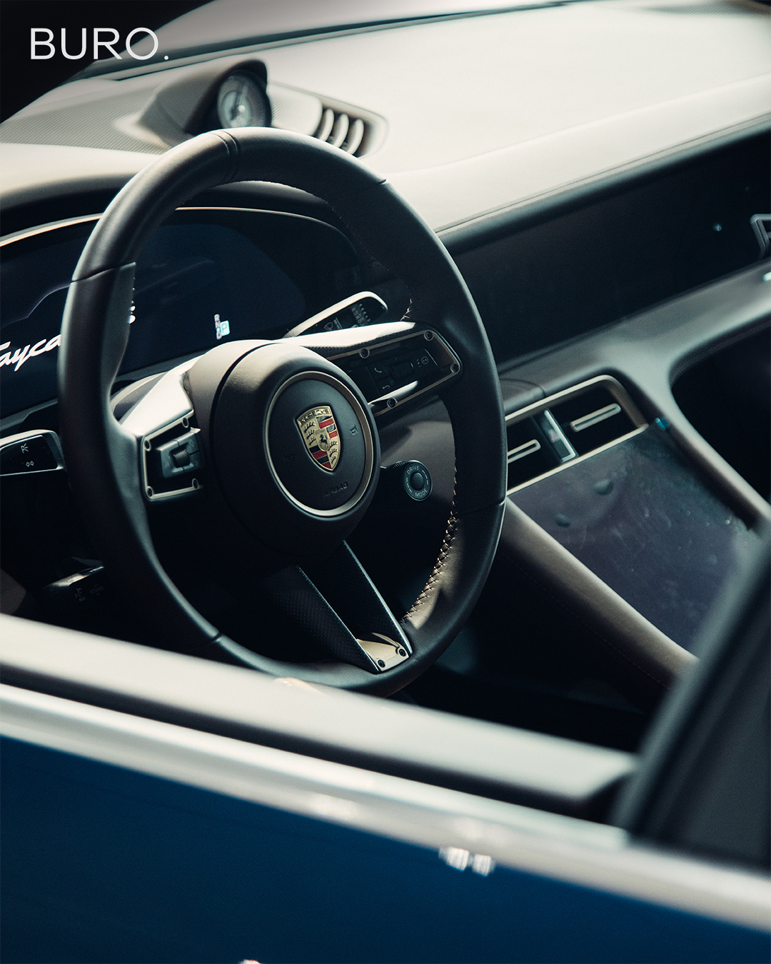 LINDT & SPRÜNGLI брэндийн монгол дахь албан ёсны нээлт Porsche Centre-д болж өндөрлөлөө (фото 15)