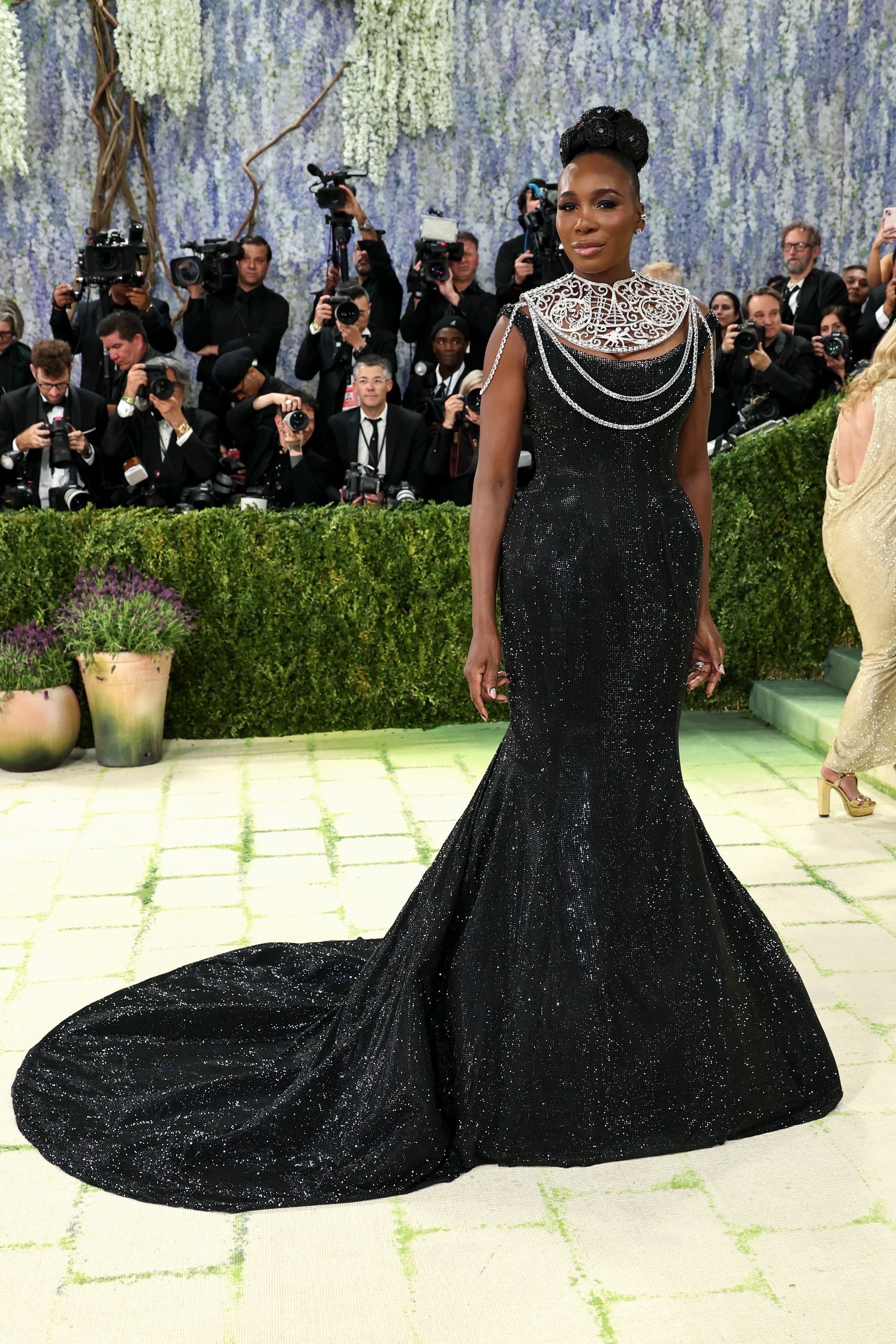 Met Gala 2026: Улаан хивсний шилдэг төрхүүд (фото 38)