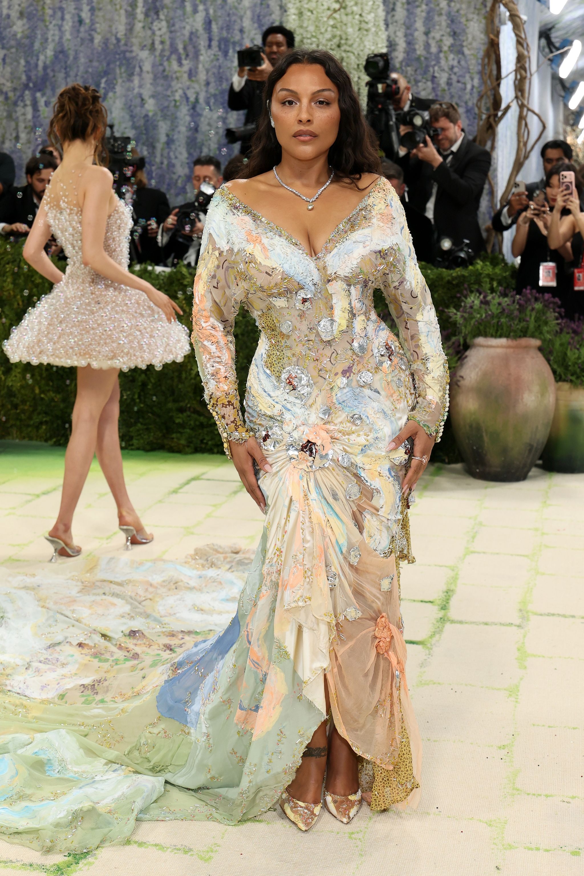 Met Gala 2026: Улаан хивсний шилдэг төрхүүд (фото 34)
