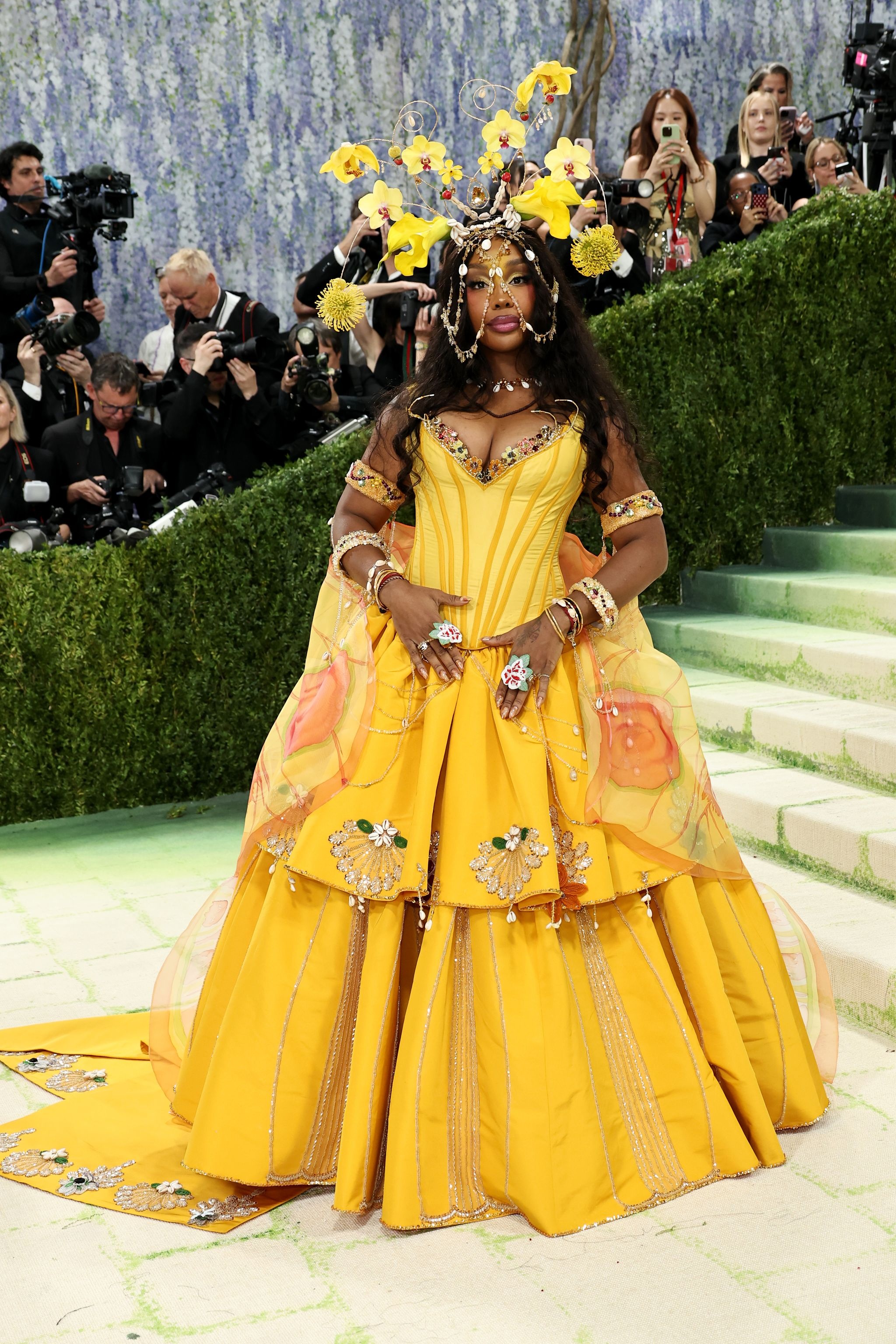 Met Gala 2026: Улаан хивсний шилдэг төрхүүд (фото 27)