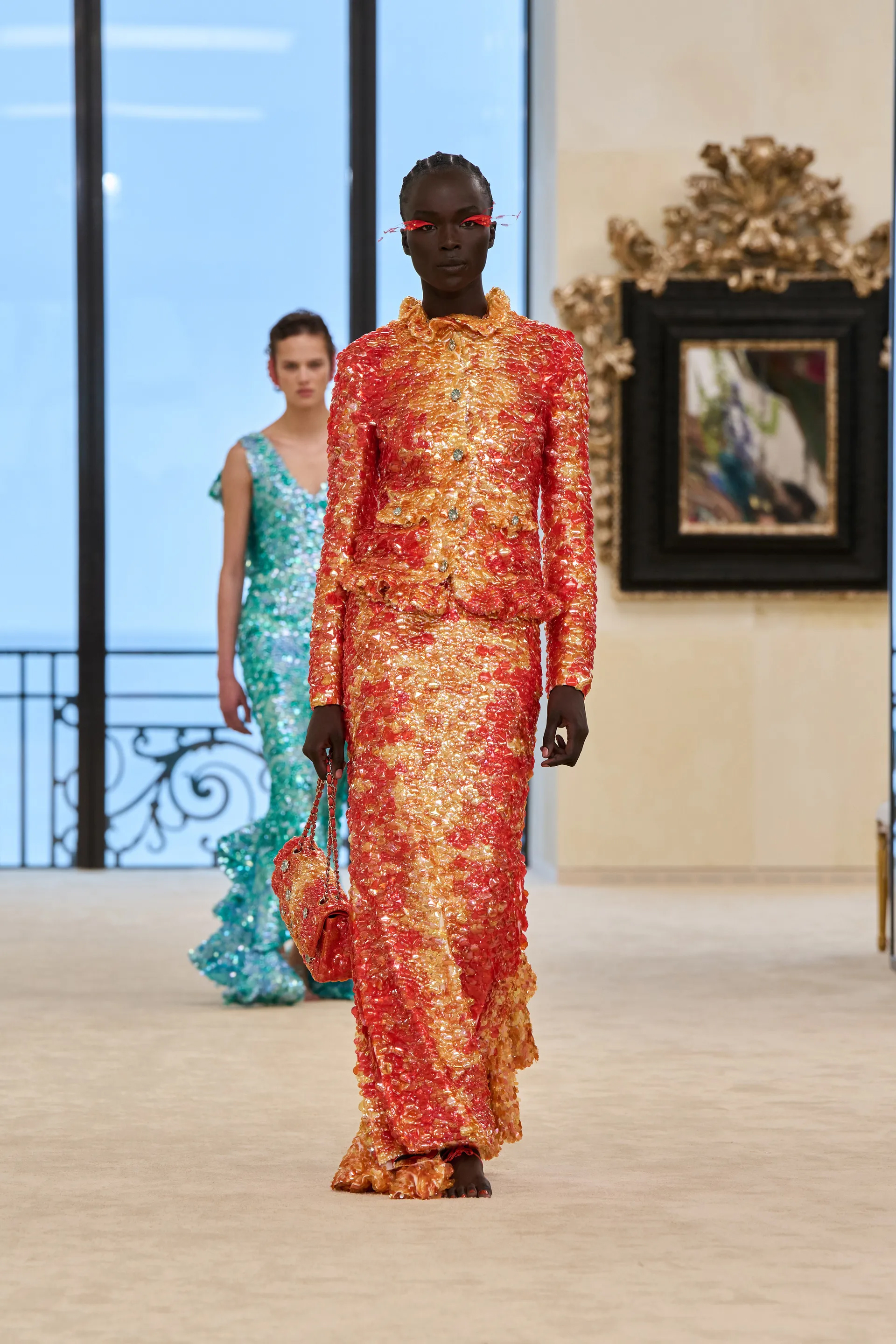 Chanel, Christian Dior, Gucci, Louis Vuitton зэрэг брэндүүд Resort загваруудаа танилцууллаа (фото 1)