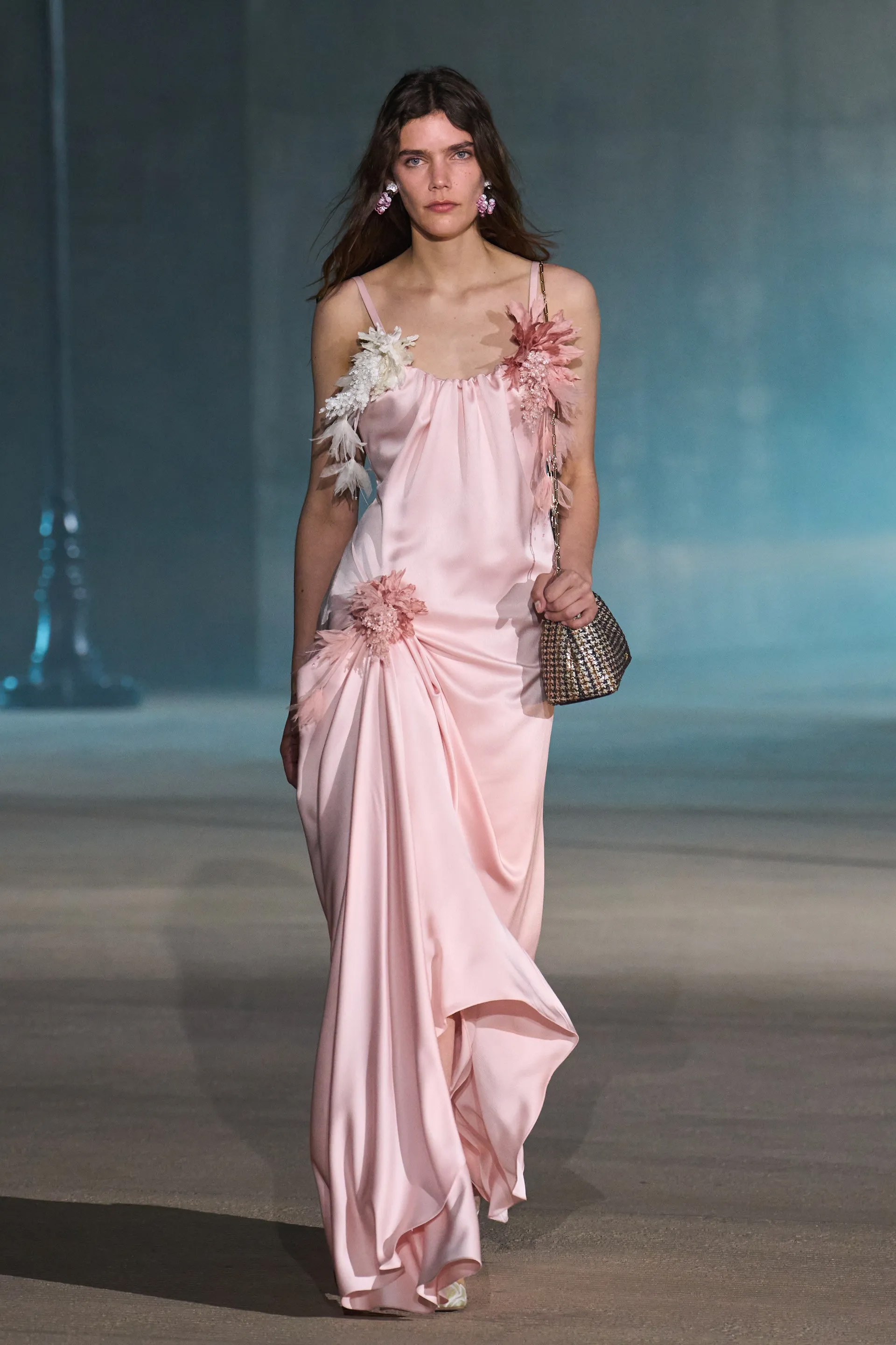 Chanel, Christian Dior, Gucci, Louis Vuitton зэрэг брэндүүд Resort загваруудаа танилцууллаа (фото 22)