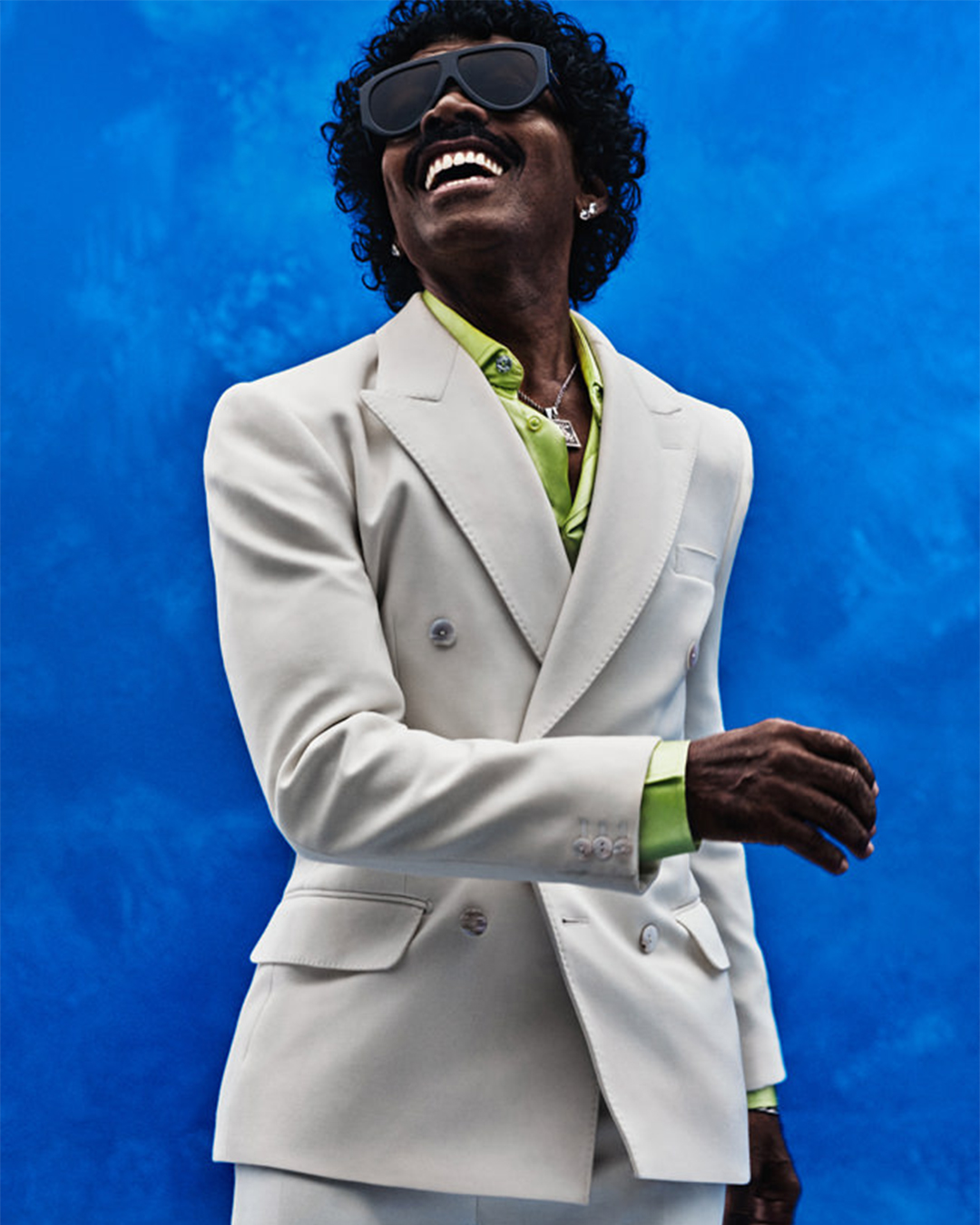 H&M брэнд fast fashion өнгө төрхөө шинэчлэхээр бэлдээд байна (фото 11)