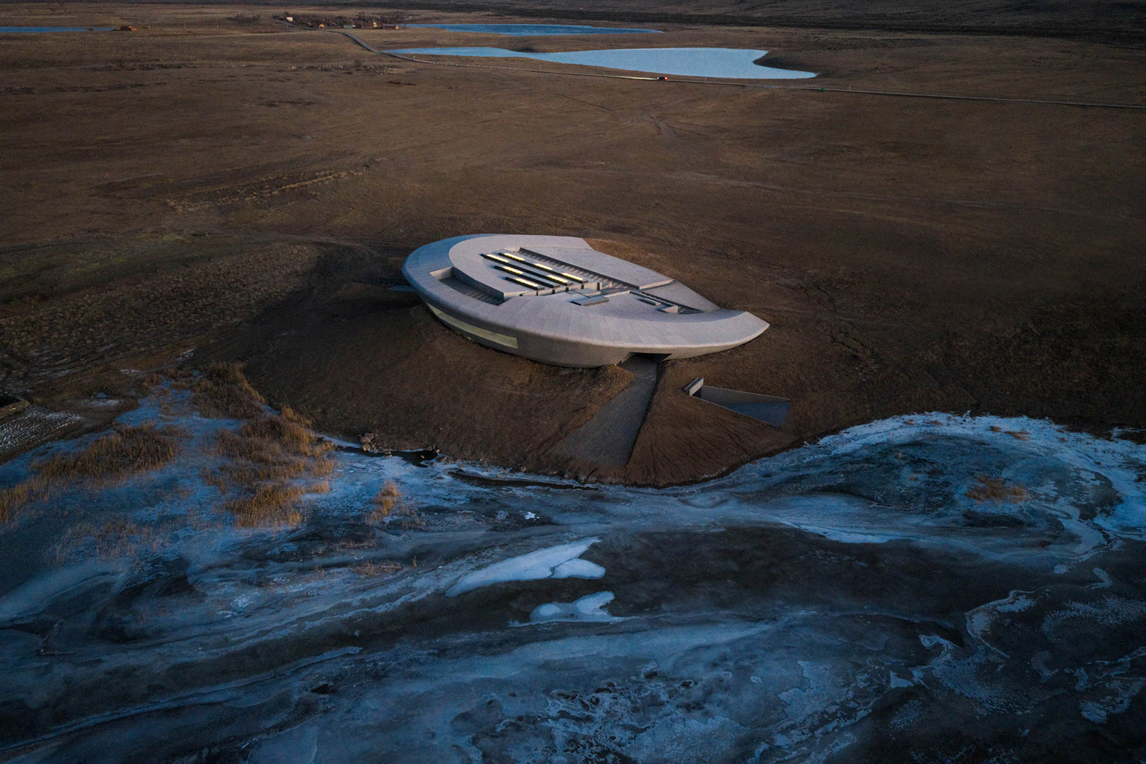 Нисдэг таваг мэт Prairie Ark галерей Өвөр Монголд нээгдлээ (фото 5)