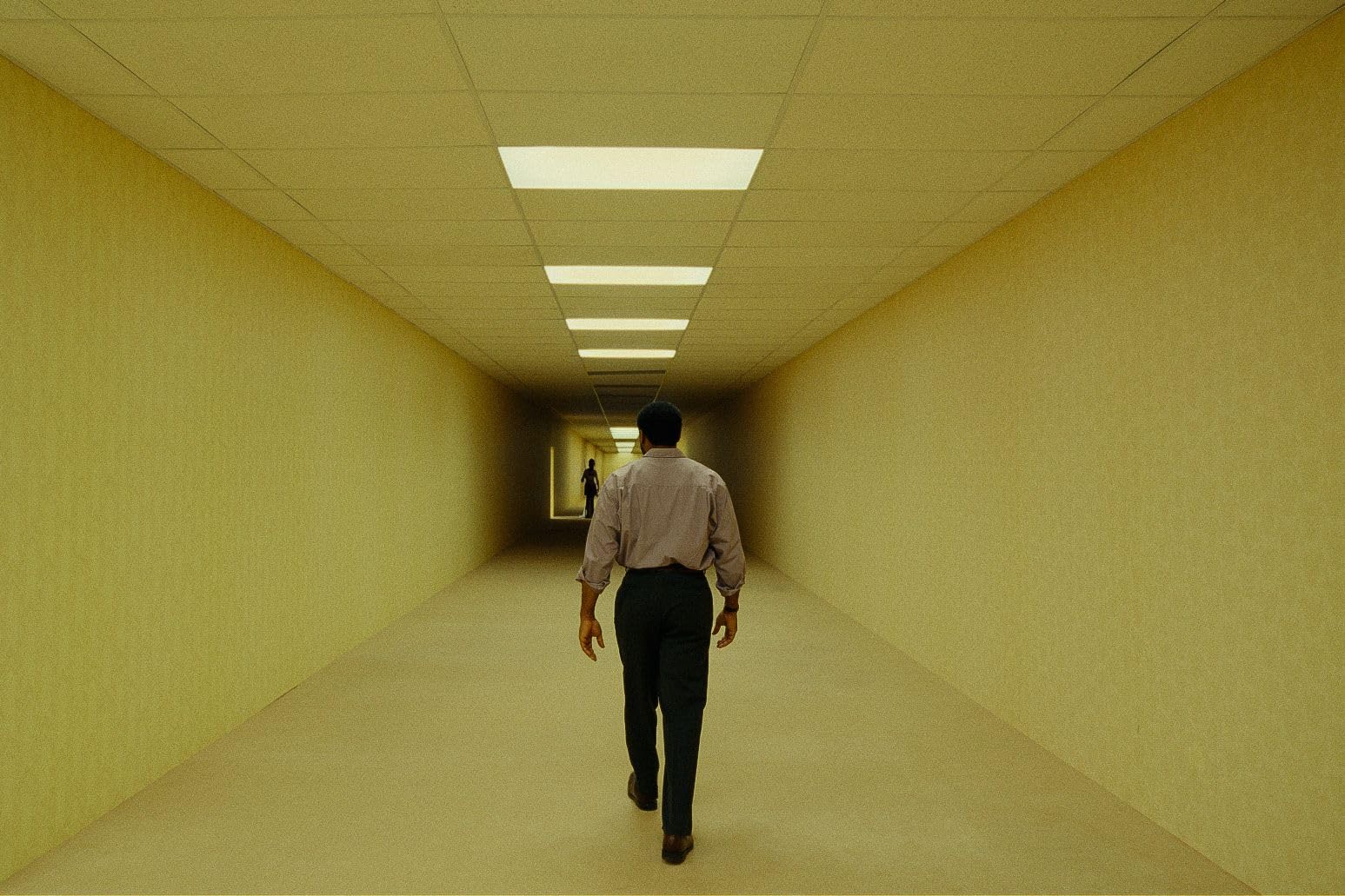 “Backrooms” A24 студийн хамгийн өндөр борлуулалттай кино боллоо (фото 5)