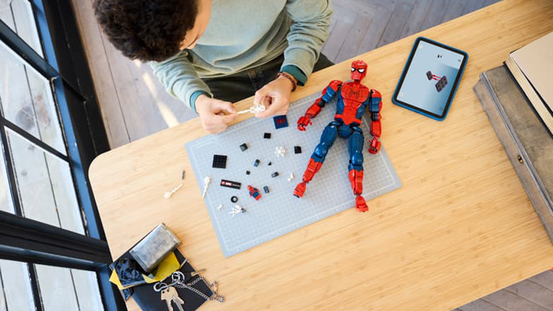Spider-Man кино дүрийг онцолж буй брэндүүд (фото 11)