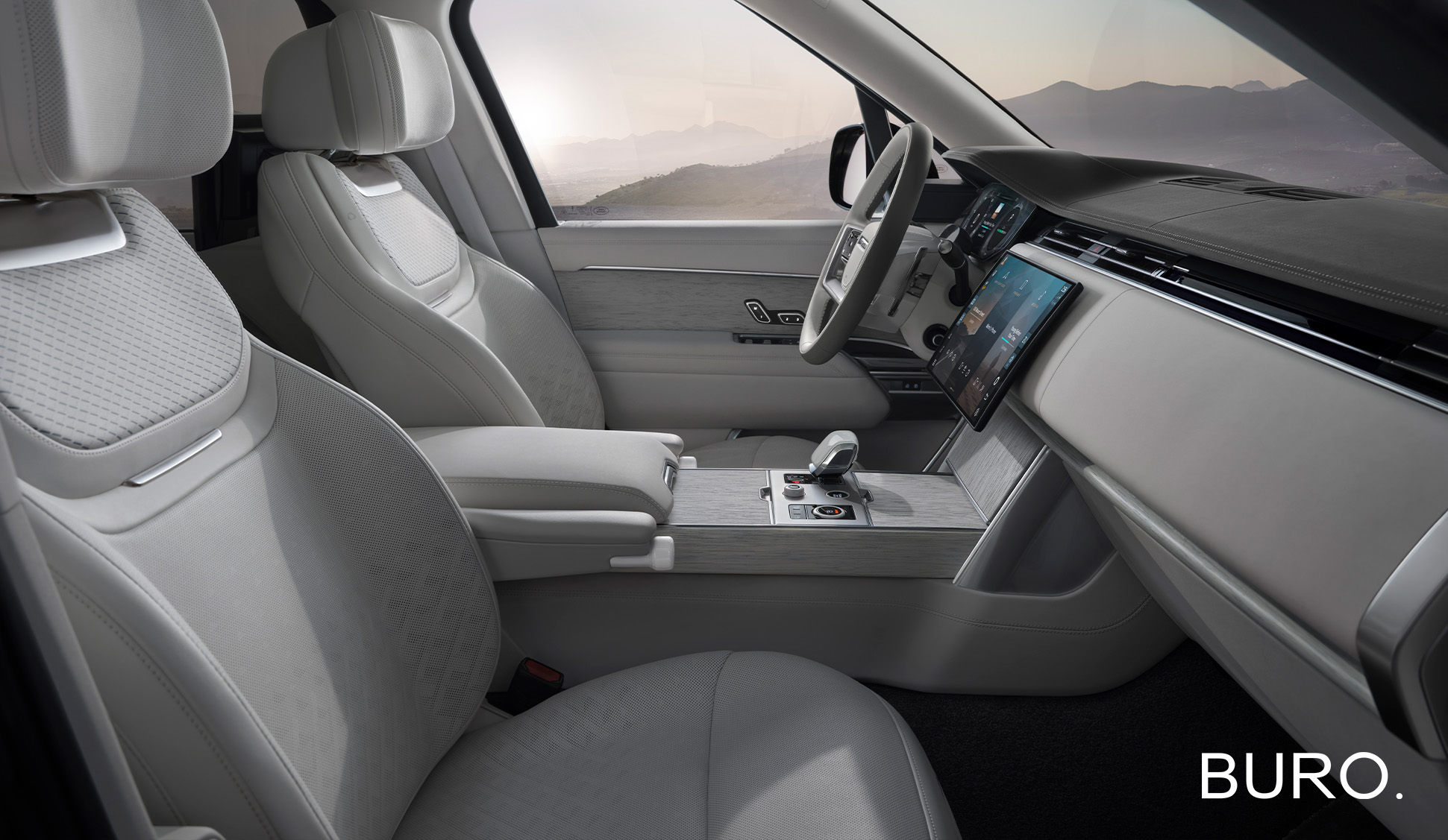 Тансаг зэрэглэлийн цахилгаан автомашин: RANGE ROVER ELECTRIC (фото 2)