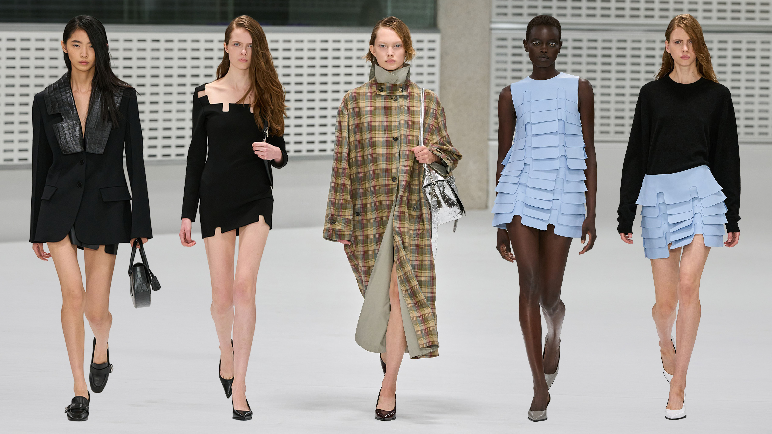Mulberry SS2027 шоунд хүрэлцэн ирсэн тусгай зочид (фото 7)