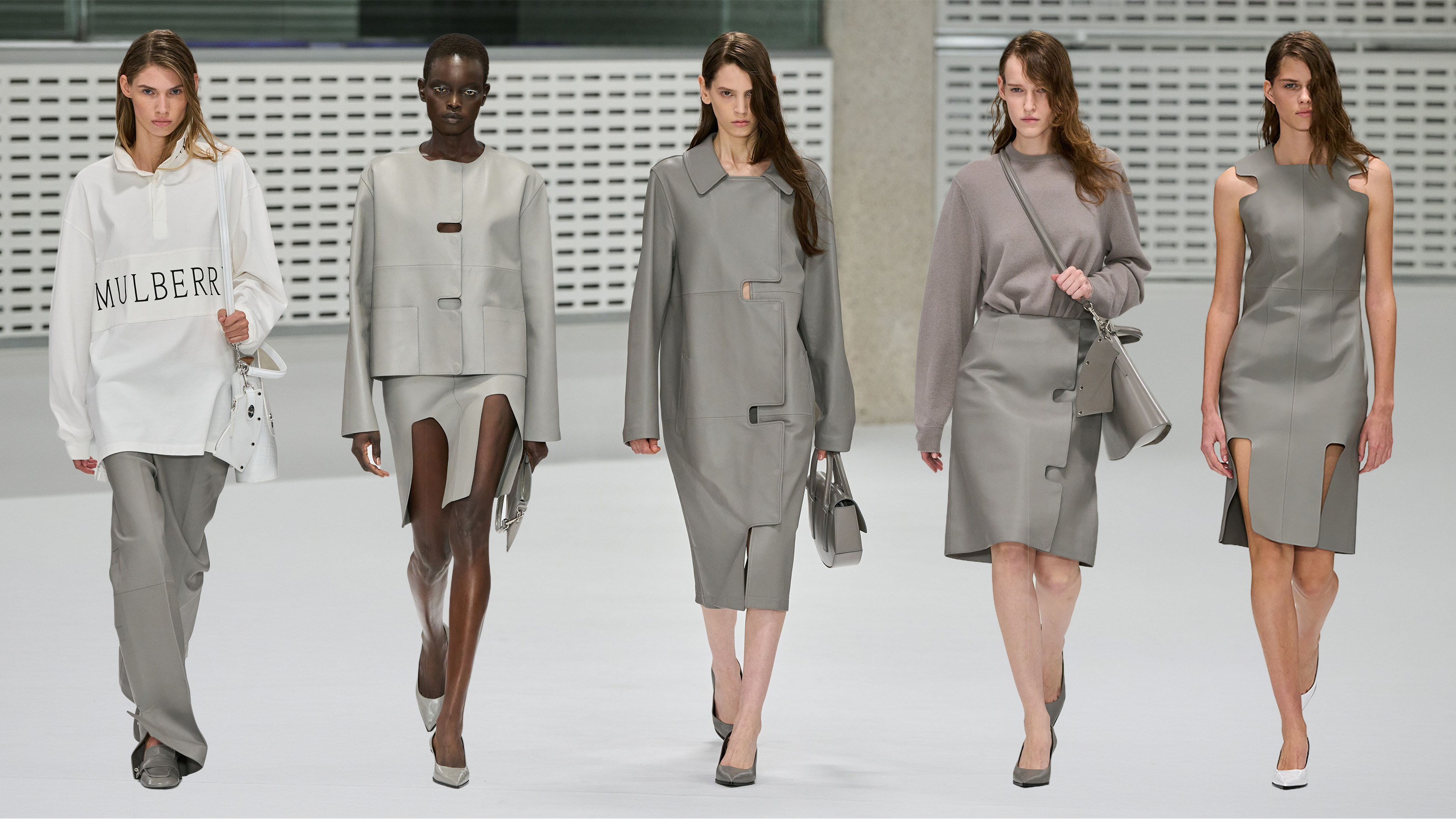 Mulberry SS2027 шоунд хүрэлцэн ирсэн тусгай зочид (фото 1)