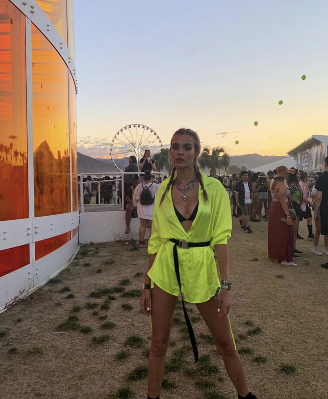 Coachella 2019 хөгжмийн наадамд хүрэлцэн ирсэн алдартнууд: II хэсэг (фото 7)