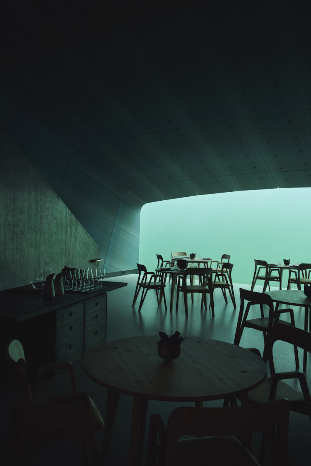 Дотроос нь харцгаая: Усан доорх хамгийн том ресторан Under (фото 4)