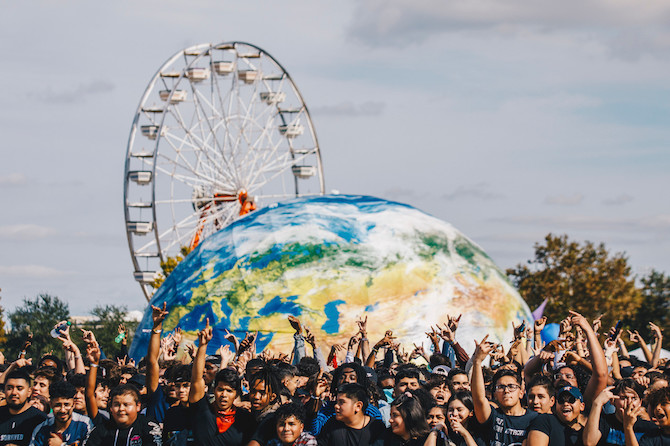 “Astroworld”: Трэвис Скоттын нэрэмжит хип-хоп хөгжмийн фестивалийн эргэн тойронд (фото 15)