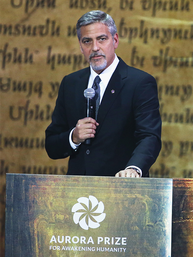 Жорж Клуни хүмүүнлэгийн ажилд анхаарлаа хандууллаа (фото 6)