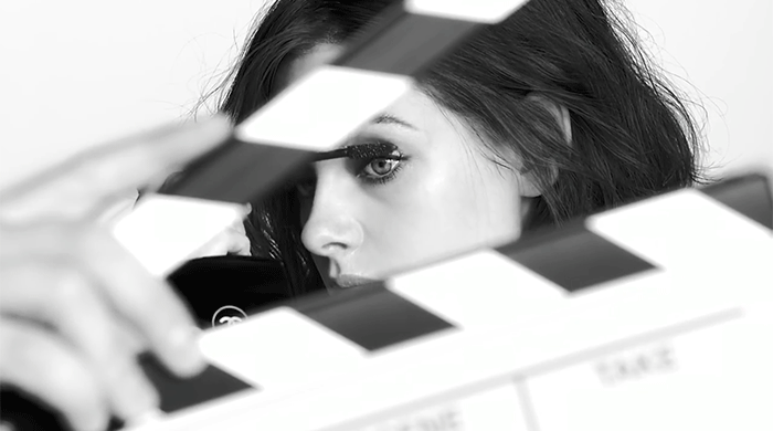 Chanel Eyes ба Кристен Стюарт: Сурталчилгааны анхны зургууд Chanel Eyes ба Кристен Стюарт: Сурталчилгааны анхны зургууд