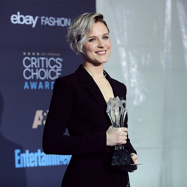 Critics' Choice Awards 2016 шагнал гардуулах ёслол (фото 12)