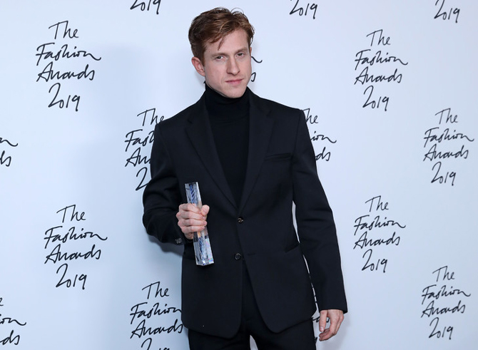 The Fashion Awards 2019 шагнал гардуулах ёслолын ялагчид тодорлоо (фото 1)