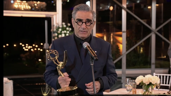Шилдэг цувралууд болон жүжигчид: Emmy 2020 шагнал гардуулах ёслолын ялагчид тодорлоо (фото 2)