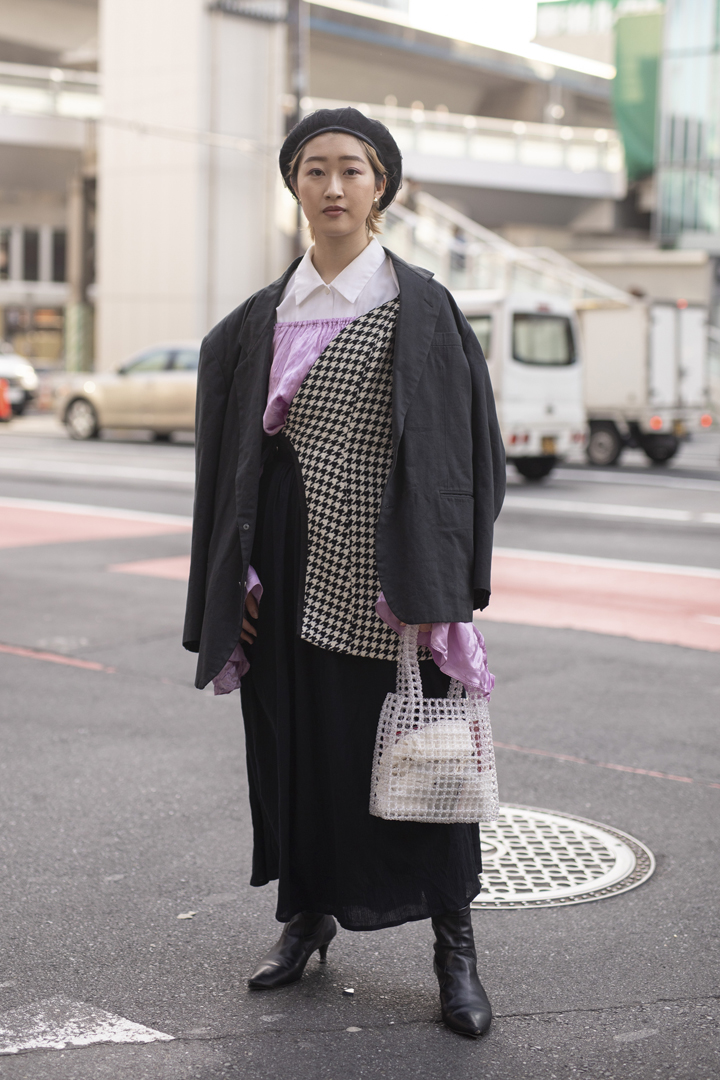 Берет малгай ба аварга том хүрэм: Токиогийн гудамж дахь street style (фото 6)