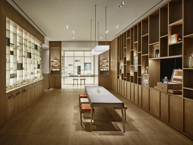 Hermès анхны сүрчгийн бутик ба номын сангаа  нээлээ (фото 2)