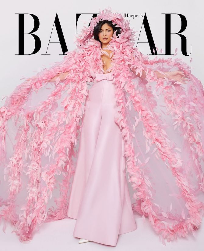 Кайли Женнер бяцхан охин Стормигийн хамтаар Harper’s Bazaar cэтгүүлийн зураг авалтад (фото 7)