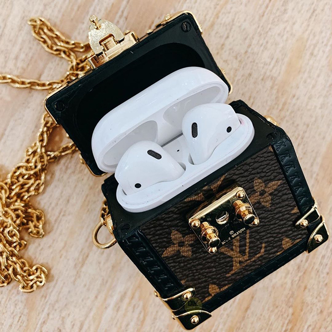 Louis Vuitton брэнд AirPods чихэвчид зориулсан гэр гаргалаа (фото 1)