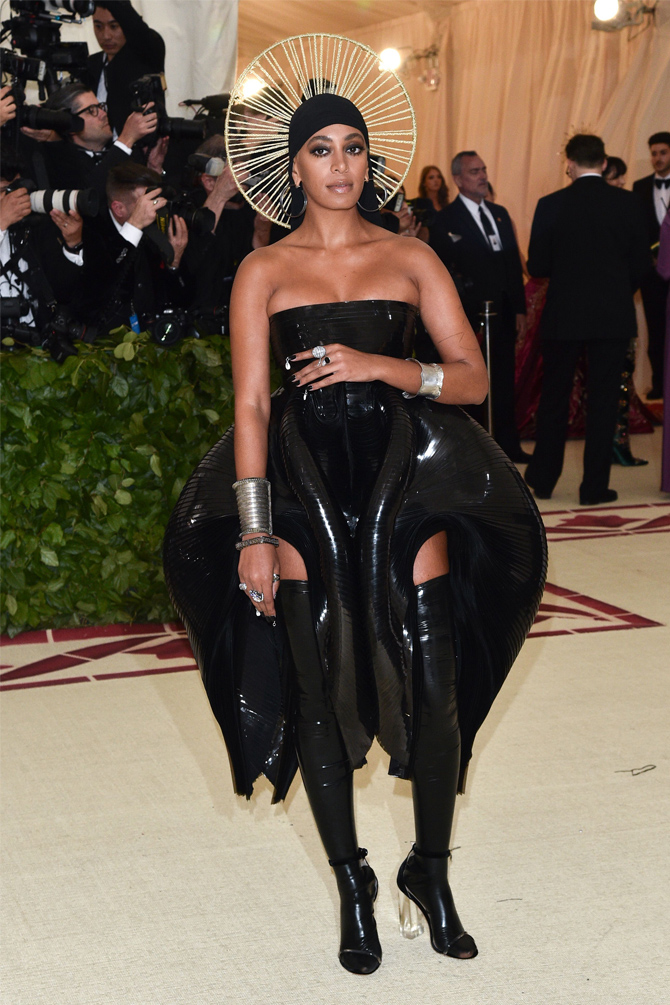 Met Gala-гийн түүхэн дэх хамгийн гайхалтай төрхүүд (фото 23)