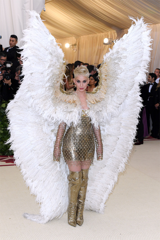 Met Gala-гийн түүхэн дэх хамгийн гайхалтай төрхүүд (фото 25)