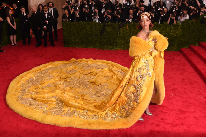 Met Gala-гийн түүхэн дэх хамгийн гайхалтай төрхүүд (фото 17)