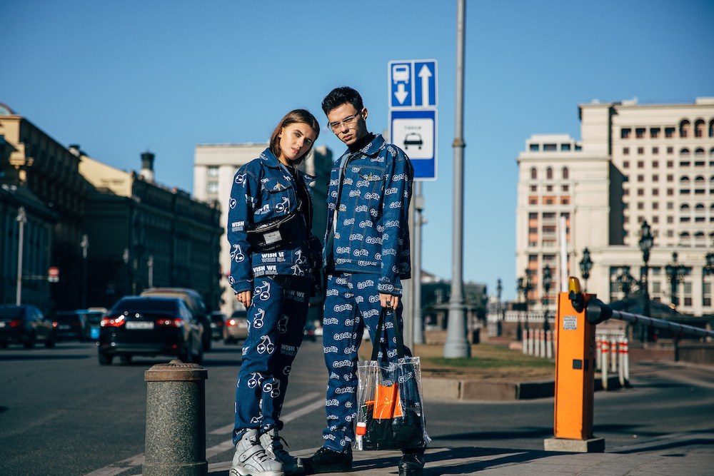 Street style: Москвагийн загварын долоо хоног дээрх шилдэг төрхүүд (фото 17)