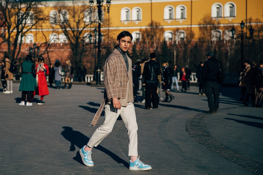 Street style: Москвагийн загварын долоо хоног дээрх шилдэг төрхүүд (фото 21)