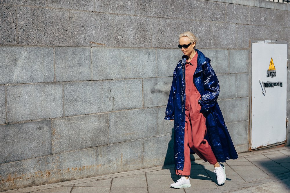 Street style: Москвагийн загварын долоо хоног дээрх шилдэг төрхүүд (фото 23)