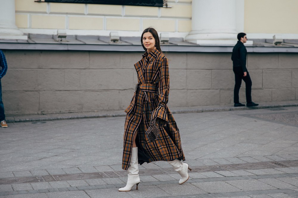 Street style: Москвагийн загварын долоо хоног дээрх шилдэг төрхүүд (фото 31)