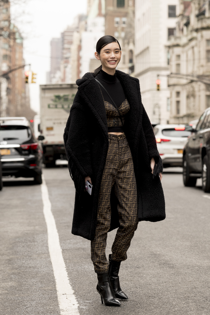 Төгс пальто ба куртка: Нью-Йоркийн гудамж дахь street style (фото 7)