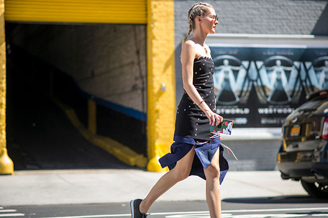 Нью-Йоркийн загварын долоо хоногийн зочид юу өмсдөг вэ: Street Style. Зургаадугаар хэсэг (фото 9)