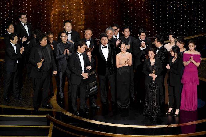 Оскарын наадмын ялагчид: Бон Жун Хо, Хоакин Феникс, "Parasite" шилдгүүдээр тодорлоо (фото 1)