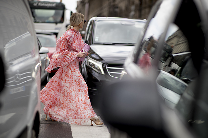 Дараа улирал хүртэл түр баяртай: Парисын шилдэг street style (фото 33)