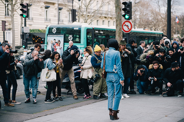 Парисын загварын долоо хоног, намар-өвөл 2016: Street style. Гуравдугаар хэсэг (фото 21)