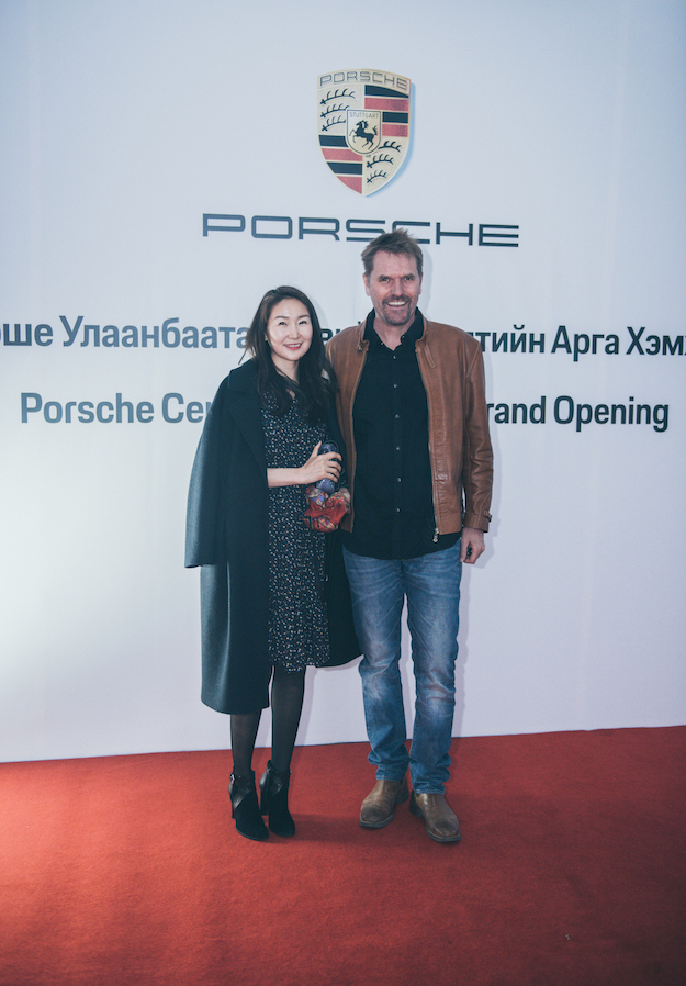 Porsche Улаанбаатар төвийн албан ёсны нээлтийн үдэшлэгт хүрэлцэн ирсэн зочид (фото 20)