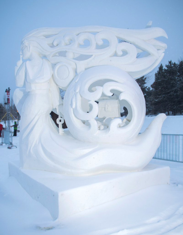 Монгол уран бүтээлчид Брекенрижийн цасан баримлын тэмцээнд алтан медаль хүртлээ (фото 1)