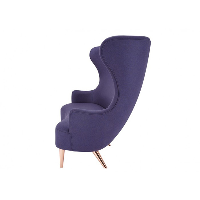 Хөх ягаан давалгаа: Том Диксоны "Wingback" шинэ буйдан (фото 2)