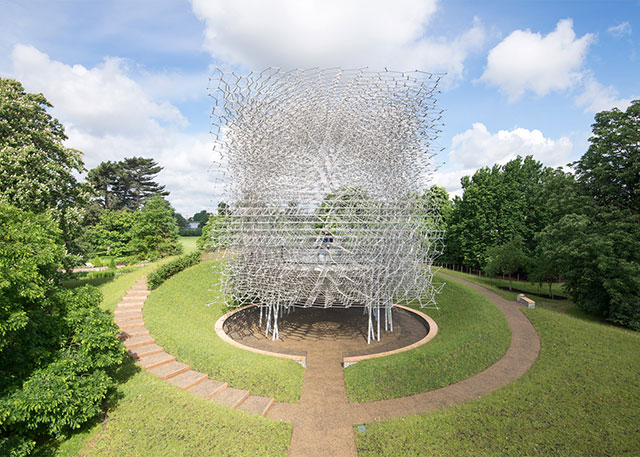 Вольфганг Баттрессын “Зөгийн үүр” бүтээл “Kew Gardens” цэцэрлэгт хүрээлэн рүү нүүлээ (фото 3)