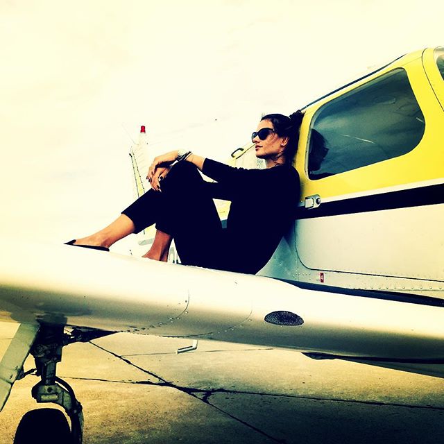 Winging it ️️ #airshow #OshKosh #wheninWI  @frankiefoye