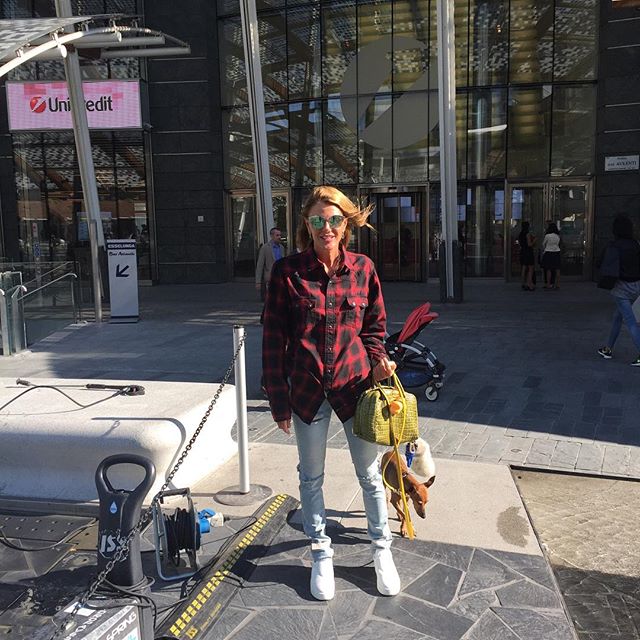 Today outside of the Bank #ootd #saintlaurent shirt @off____white jeans @prada bag #celine sneakers