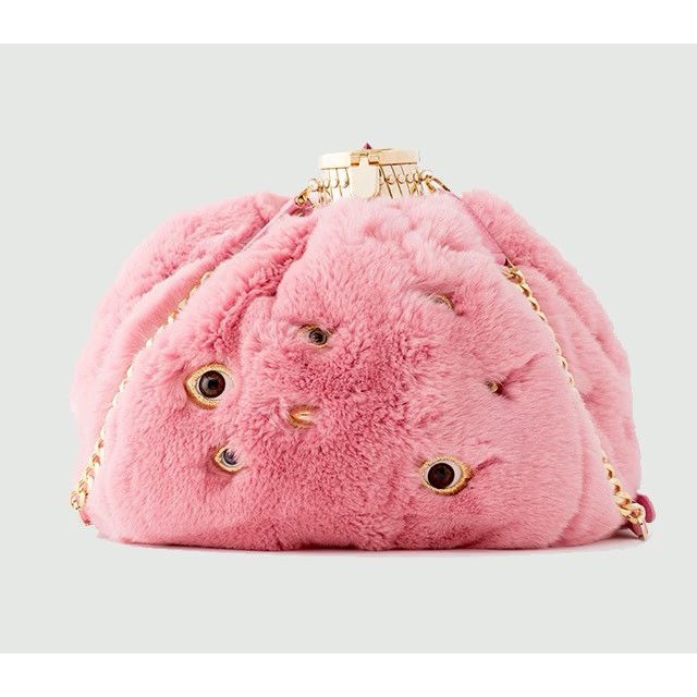 Бусдаас онцгойрох цүнхнүүд: Ines Figaredo-гийн Delusions цуглуулга. "Delusion"- unusual bag collection from Ines Figaredo.

@inesfigaredoofficial #delusion #inesfigaredo