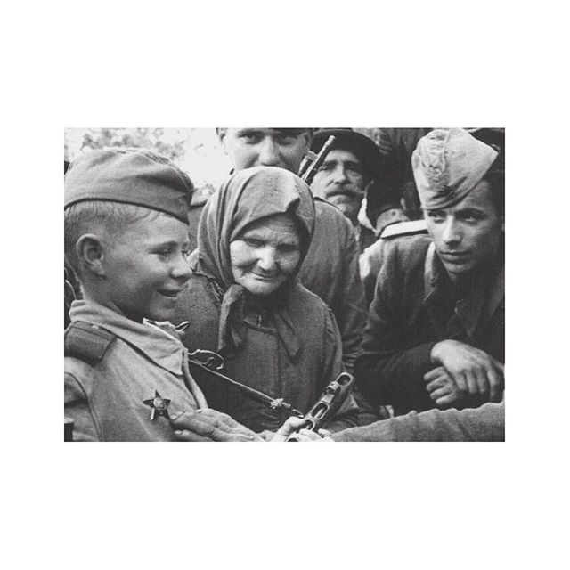 Благодарим за наше счастливое детство... #ВеликаяПобеда #деньпобеды #9Мая #VictoryDay