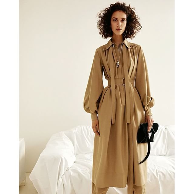 Buro 24/7 тойм: Céline, pre-fall 2016

Céline, pre-fall 2016

#celineprefall2016